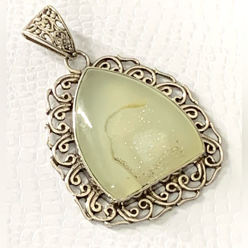 Gorgeous .925 Sterling Silver Filigree Pendant with White Genuine Jadeite Stone